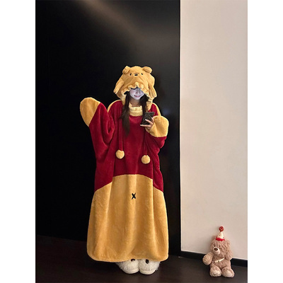 连帽珊瑚绒可爱维尼熊睡裙女秋冬
