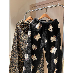 ins风可爱豹纹印花毛绒睡裤女秋冬季新款家居珊瑚绒遛弯长裤外穿