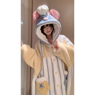 可爱料理鼠王少女连帽珊瑚绒睡裙女秋冬季新款家居服条纹加厚睡袍