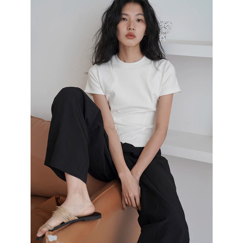 2162#EighthMonth正肩短袖t恤夏季圆领修身设计感上衣时尚露脐