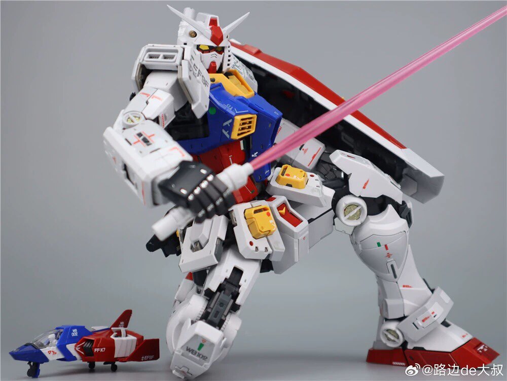 Daiban PG 1/60 RX-78-2 with Etched Parts & Decals - Taobao product photo 3