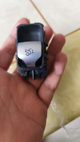 适用于新款glc级C180L C200L C260L 尾门开关后备箱按键壳