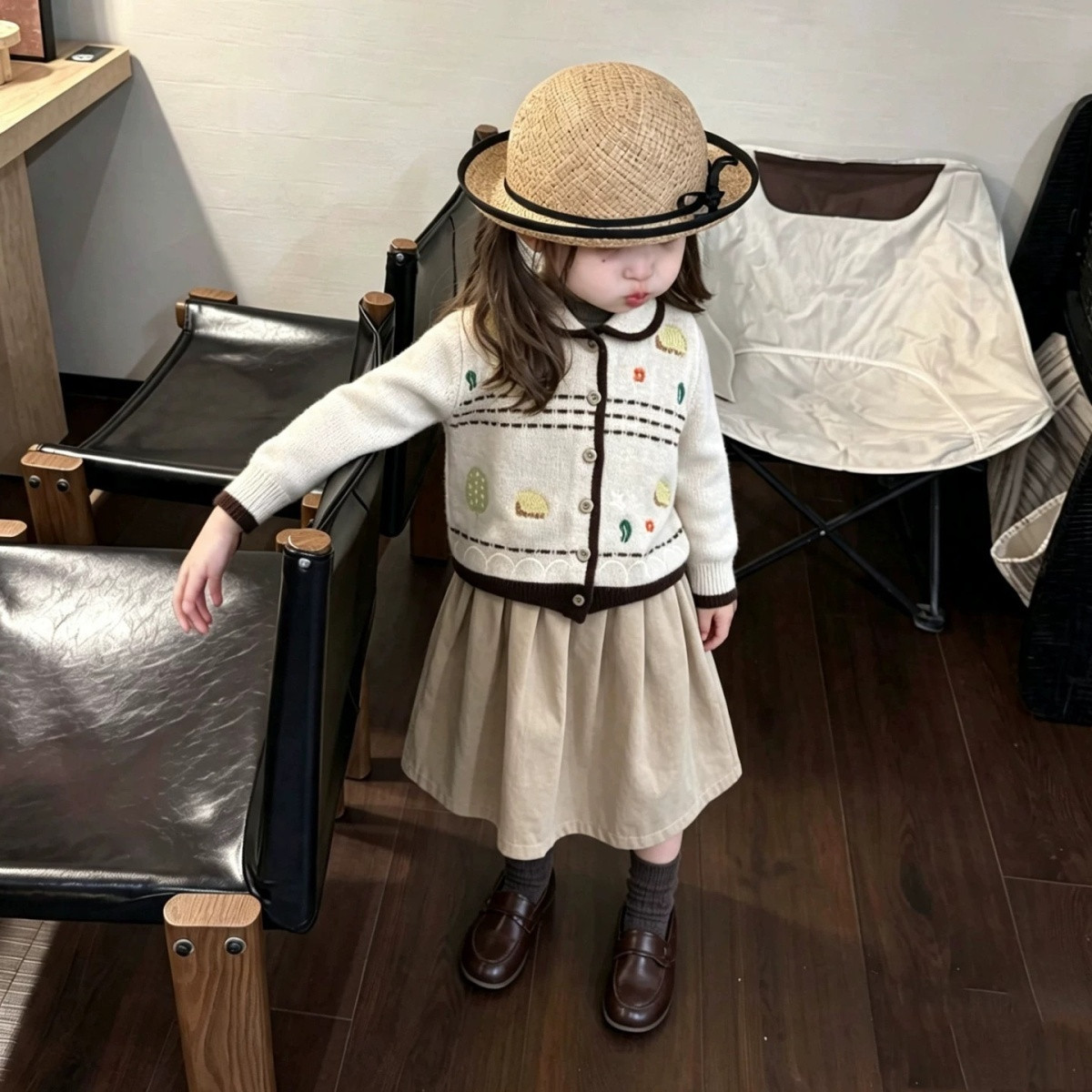 韩国女童毛衣开衫外套2026新款春秋冬款儿童中大童刺绣百搭针织衫