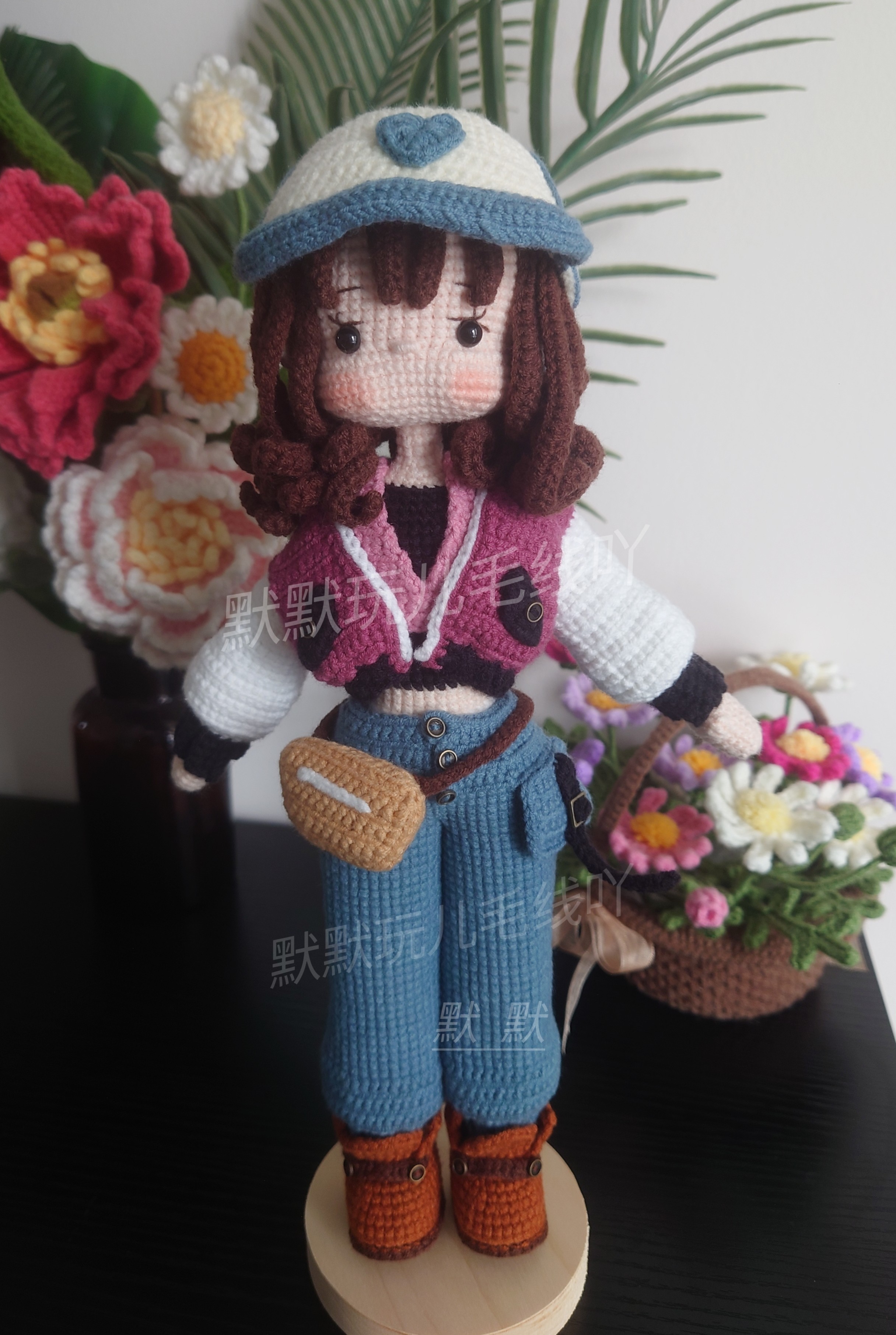 成品diy 凯特女孩衣服可穿脱毛线钩针手工编织人偶摆件娃娃礼物