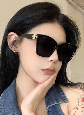 欧美黑色方框高级感墨镜女时尚