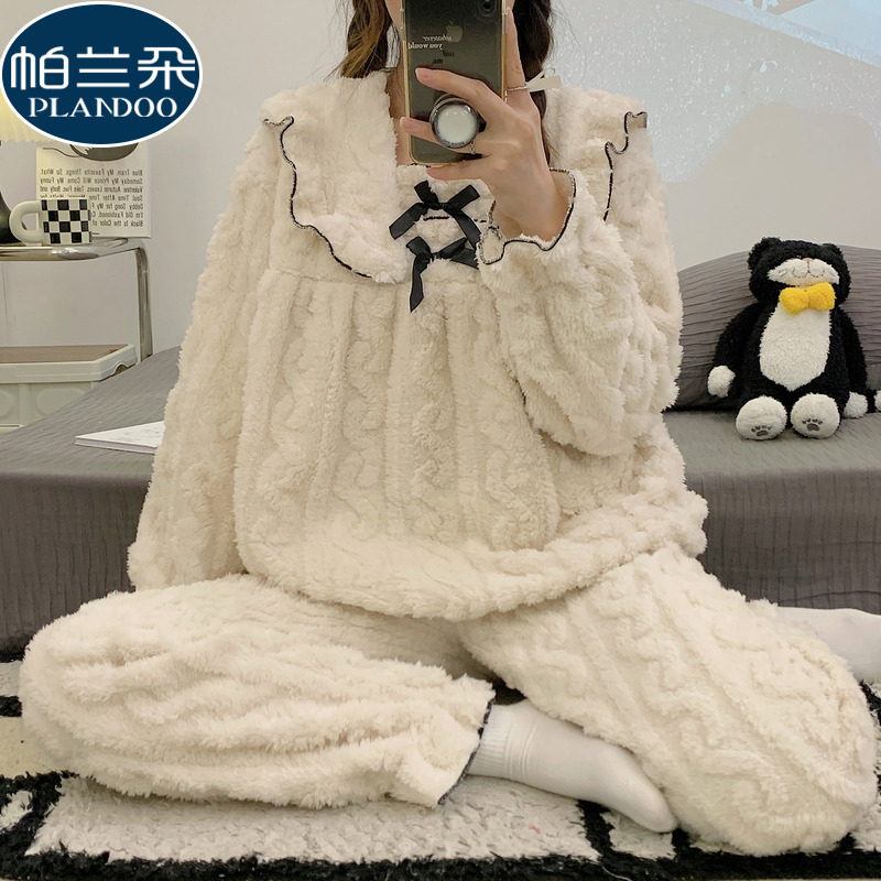 法兰绒睡衣女款秋冬季2025新款珊瑚绒长袖方领高级感家居服可外穿