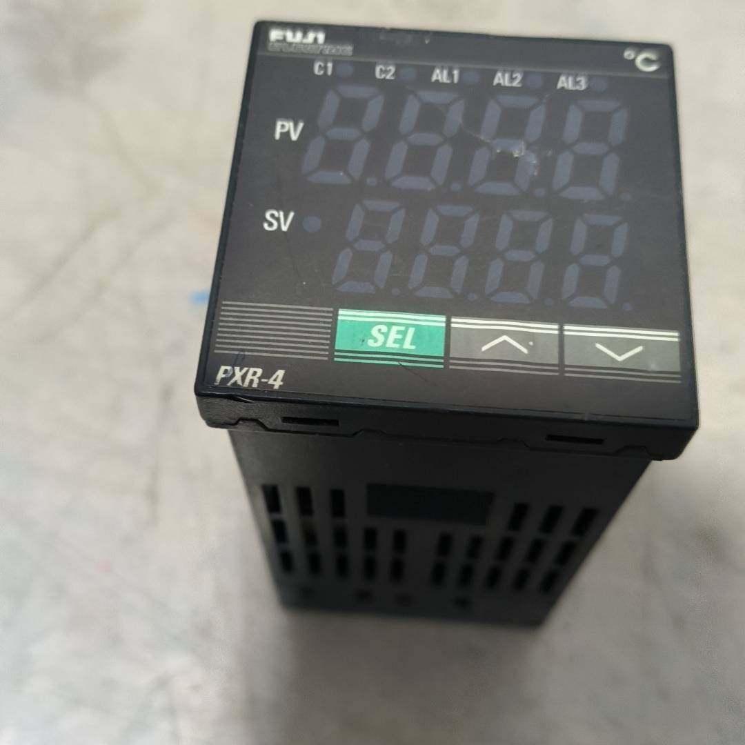 议价富士PXR4TCY1-V00S实物图