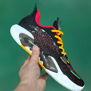 狂潮5 轻质透气男子篮球运动鞋 TEAM 新款 112421606S 24夏季 安踏