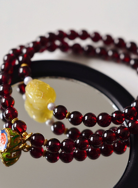 原创天然石榴石手串女款蜜蜡貔貅双圈手链幸运手饰送女友闺蜜礼物