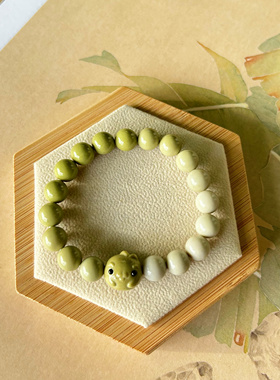 天然阿拉善玛瑙彩玉吞金兽招财手串抹茶绿色牛油果绿手链小众设计