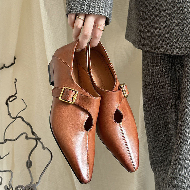 牛皮版~英伦风复古粽色小皮鞋女真皮时尚镂空皮带扣尖头平底单鞋