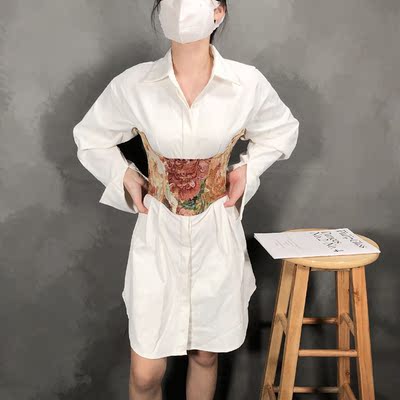 新款百搭鱼骨拼接塑身托胸宫廷