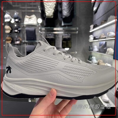 耐磨网面透气回弹跑步鞋