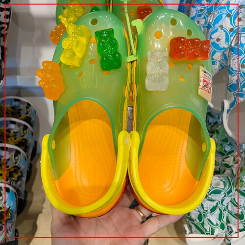 crocs小熊软糖联名款洞洞鞋