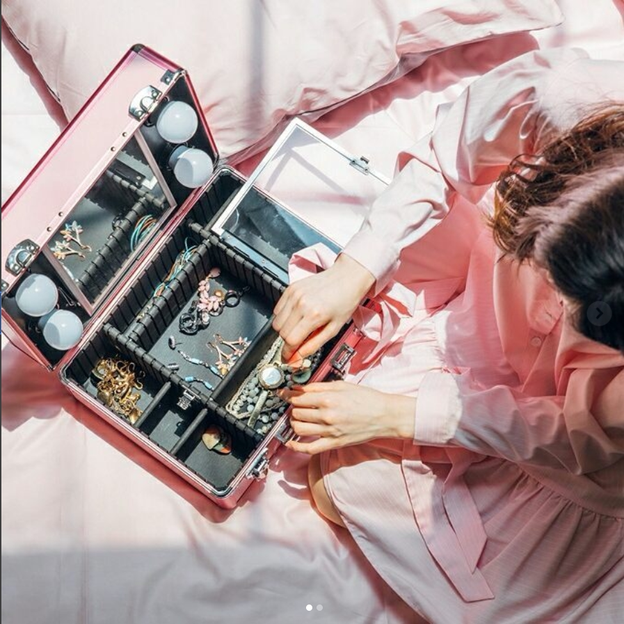 韩国正品代购专业明星同款化妆台小号可折叠便携化妆箱首饰收纳箱