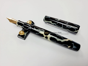 ASC阿曼多西蒙尼博洛尼亚极简系列限量14K金尖钢笔赛璐珞笔杆笔搁