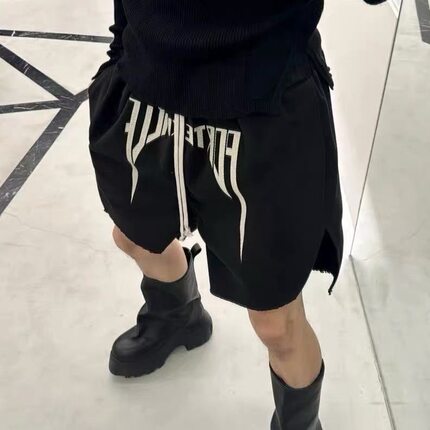 RO暗黑男小众重磅刺绣标语logo拳击开叉毛边五分抽绳短裤街拍同款
