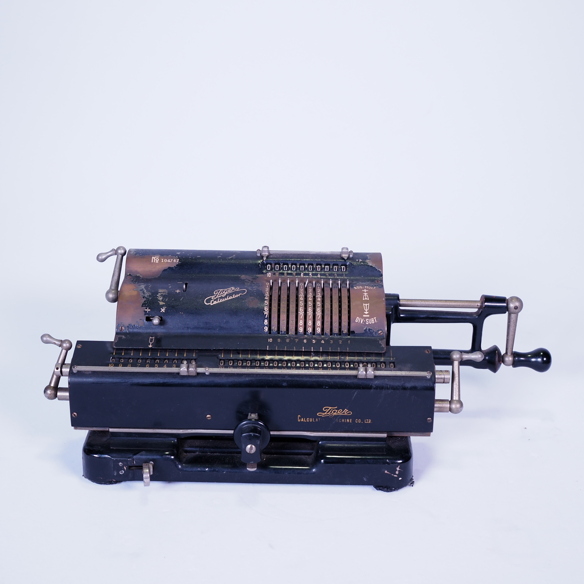 古董1953日本虎牌Tiger机械齿轮电脑手摇计算器西洋算盘故障摆件