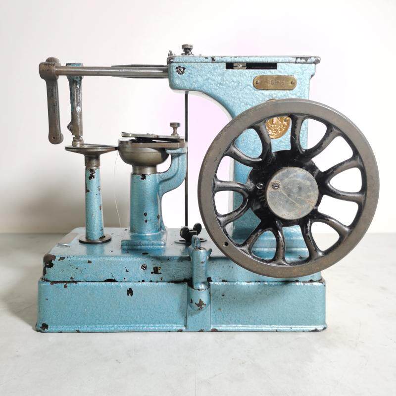 西洋古董1934英国singer 46k15胜家手套缝纫机工业机头稀有收藏