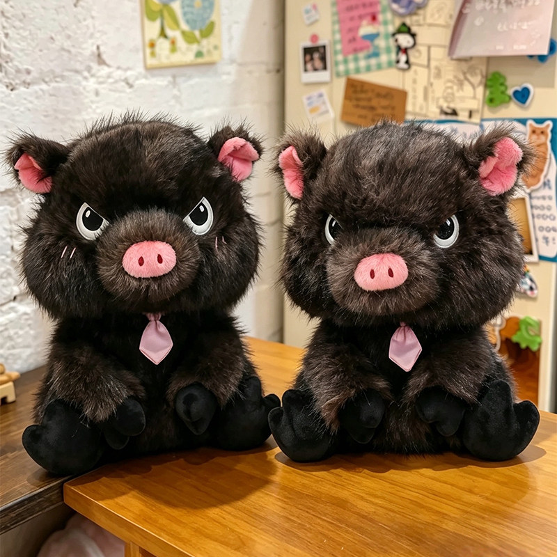 小黑猪毛绒公仔桌伴玩偶