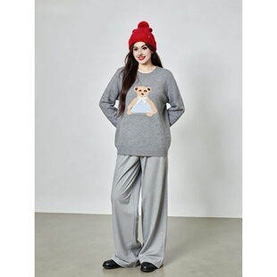 提花小熊圆领毛衣女上衣2025冬胖mm休闲宽松针织衫 大码 女装