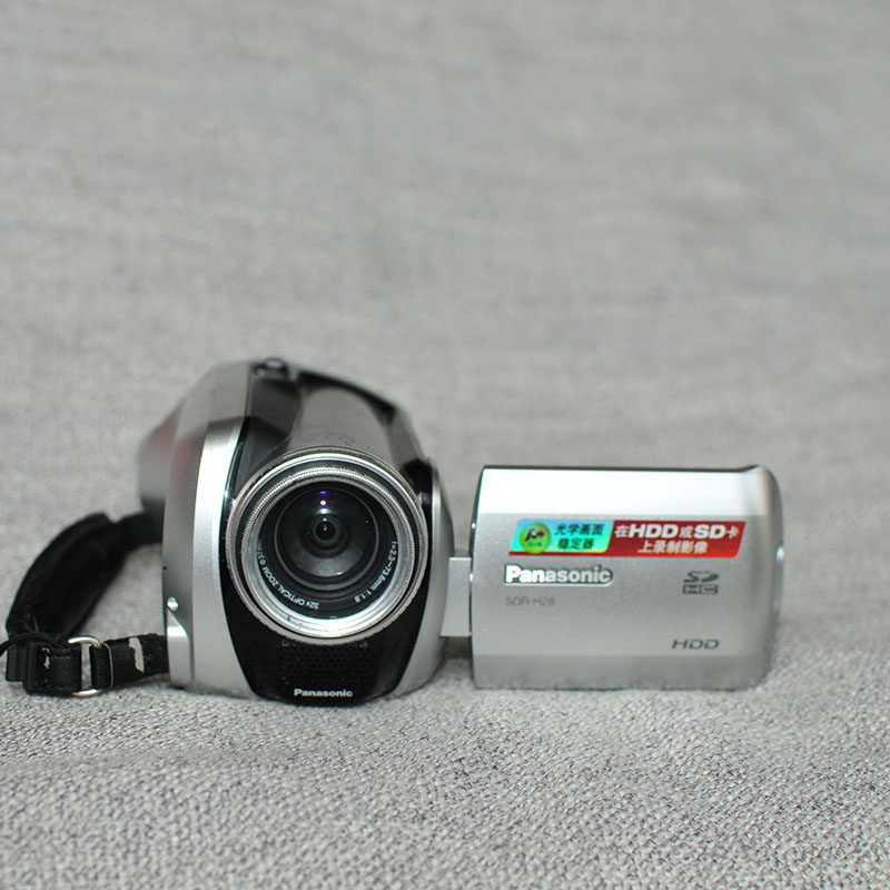 Panasonic/松下 SDR-H28GK手持摄像机ccd老dv翻转屏幕可以自拍