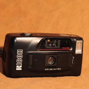 f4.5 35mm 135胶卷相机定焦人像机 20x 理光yf