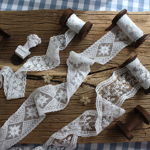 白色唯美刺绣蕾丝花边丝带甜品装 饰摄影道具拍照背景布线轴摆件