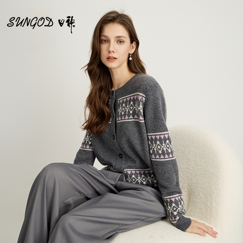 日神2025新款复古提花羊绒开衫