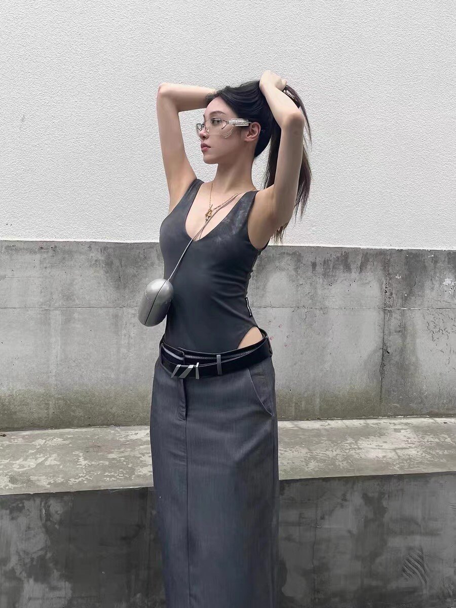 小众开衩西装直筒半身裙