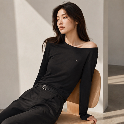 MOCO夏季天丝亚麻露肩T恤轻透