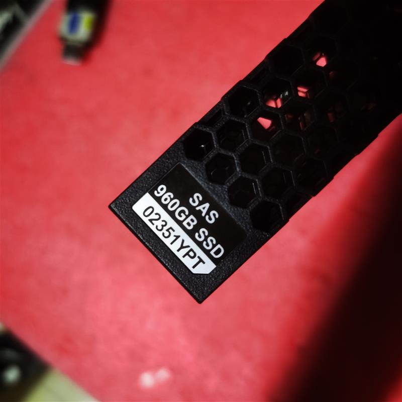 华为1288 2288V3 V5服务器960G SAS SSD固态硬盘02351YPT 1年包换
