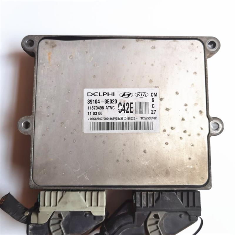 适用新胜达2.7L发动机电脑板行车电脑ECU控制单元模块39104-3E020