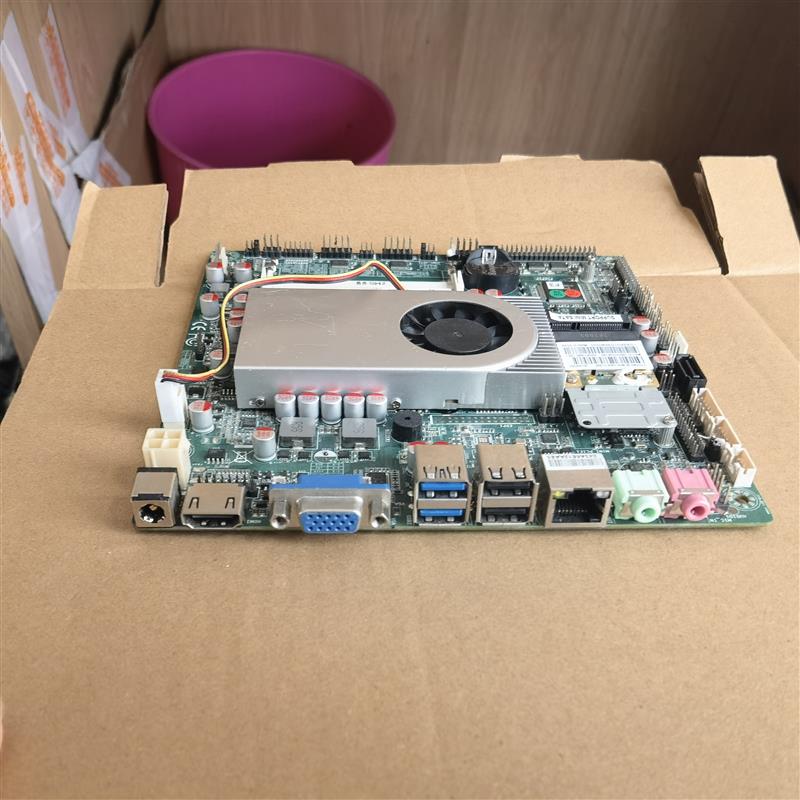 ZO-4030UT-6C1L i3-4030u工控主板广告机一体机 工控 收银机