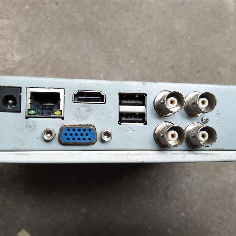 原装 华 硬盘录像机 DH/DVR2104C-W 4路D1 高清监控 上海现货