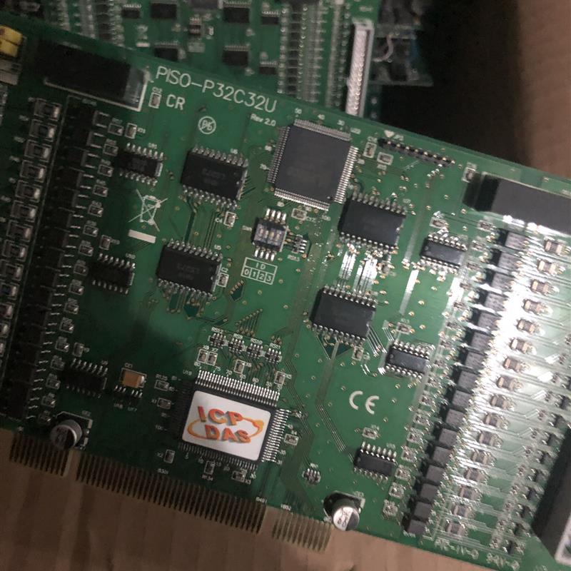 泓格采集卡 PISO-P32C32U 32路数字量输出(灌电流)32路数字量输入