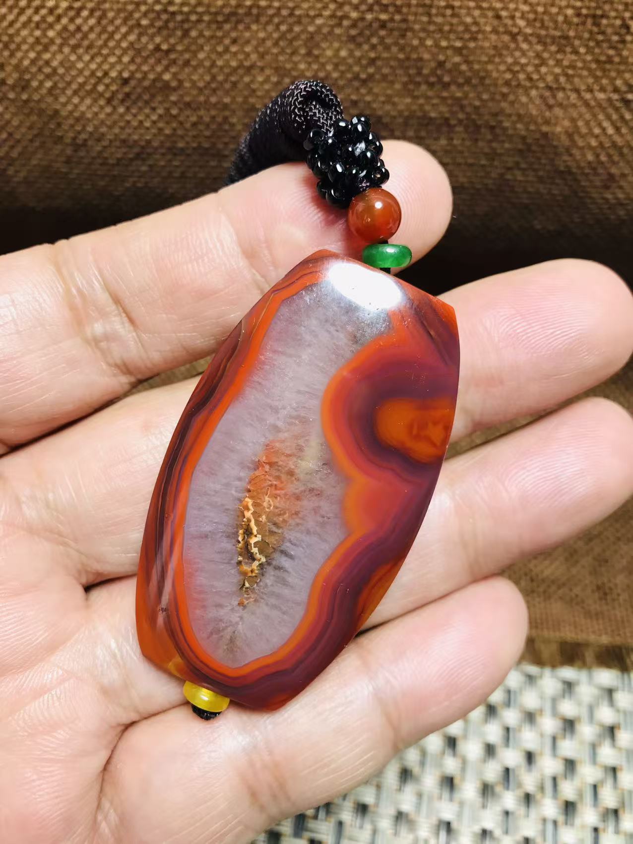 『紫罗兰·冰·牌』纯天然战国红玛瑙特色大贝云挂件54×31×9mm