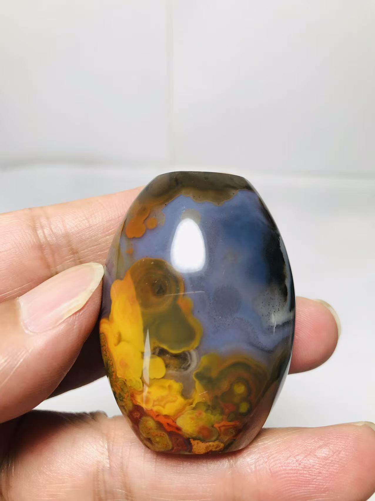 天然战国红玛瑙七彩紫罗兰手把件挂件51*38*26mm77克无瑕疵