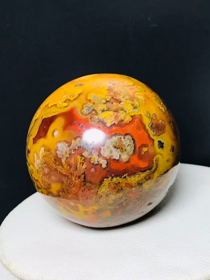天然战国红玛瑙圆珠直径33mm
