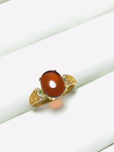 天然琥珀蜜蜡深酒红925银金色镂空镶钻戒指10*8mm