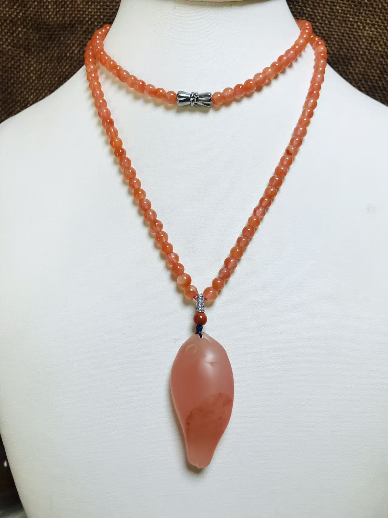 天然南红玛瑙鱼吊坠项链毛衣链4mm鱼36*18*11mm