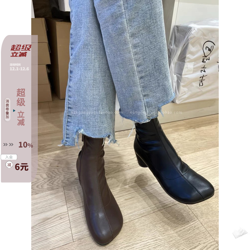 栗子咖色圆跟弹力瘦瘦靴