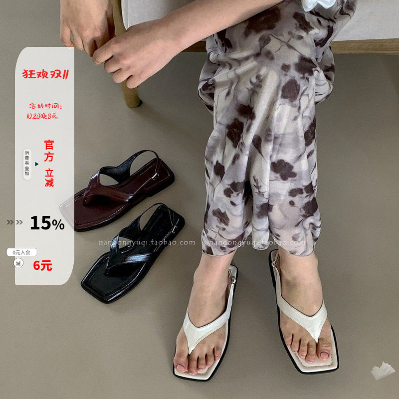 法式方头夹趾平底凉鞋高级感
