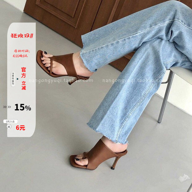 细带镂空夹脚酒杯高跟凉鞋