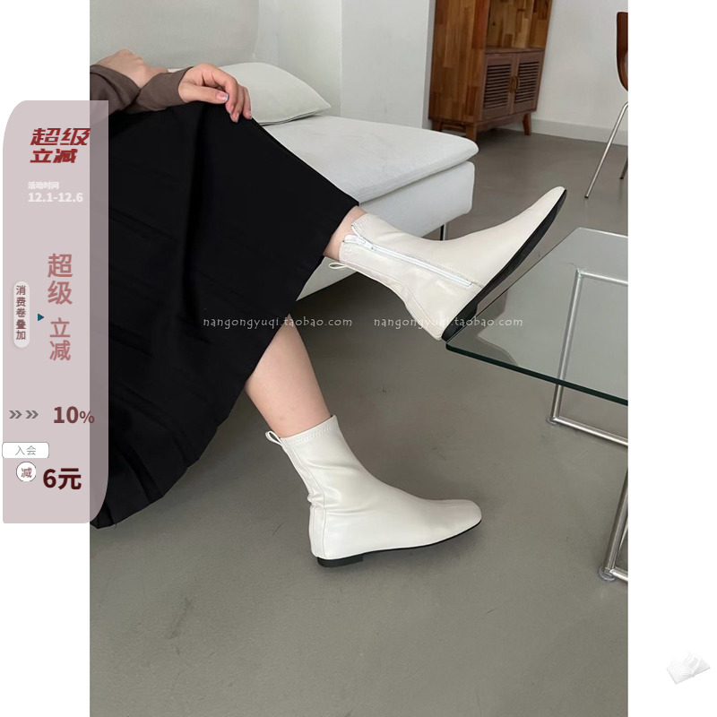 奶白侧拉链短靴小黑靴