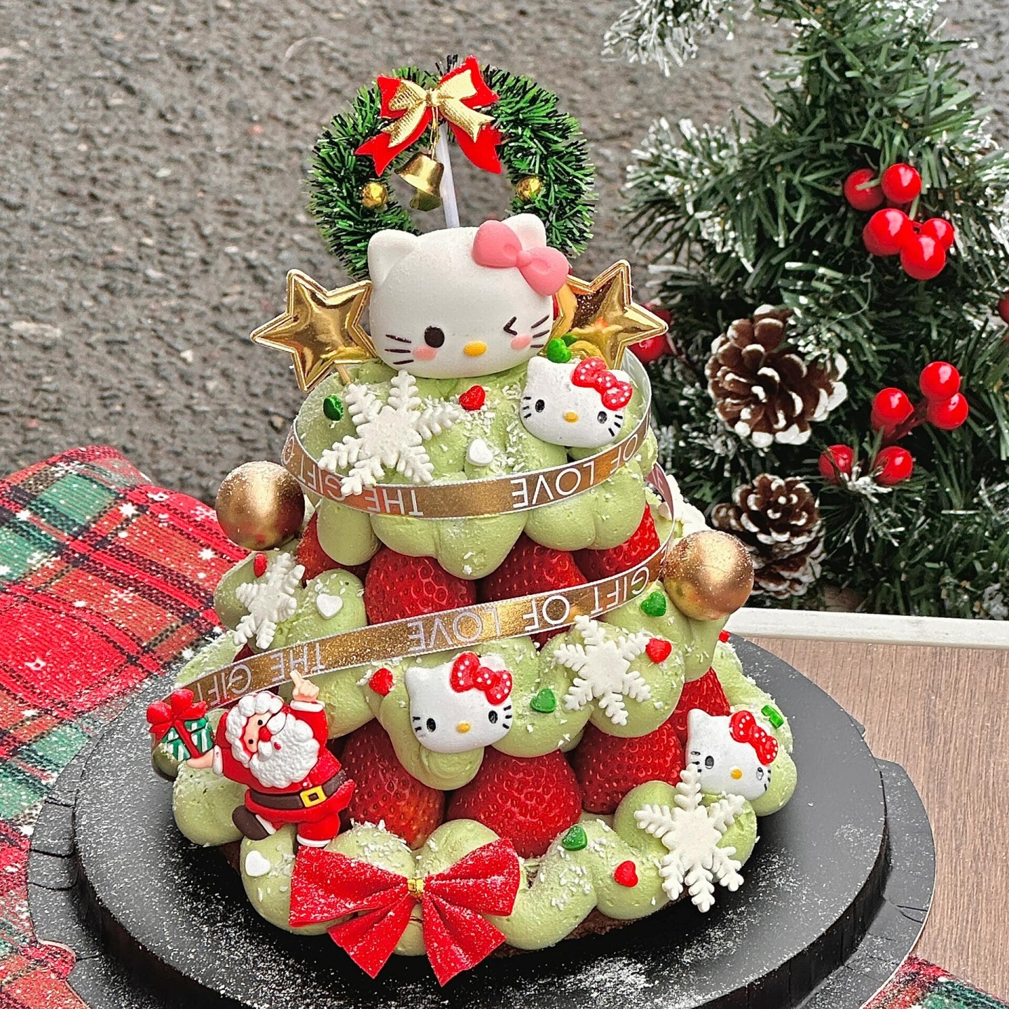 2026圣诞节hellokitty许愿树蛋糕装饰圣诞老人草圈雪花甜品摆件
