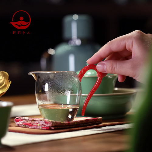 新羽手工玻璃汝红亮片迷你公道杯