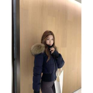 90白鸭绒领大白UGR色短版羽绒衣女毛厚05季加绒加冬面包服Z2QF2棉