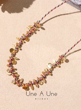 法国une a une正品Tara彩色编织绳素金锤纹不规则小拨片绳结项链