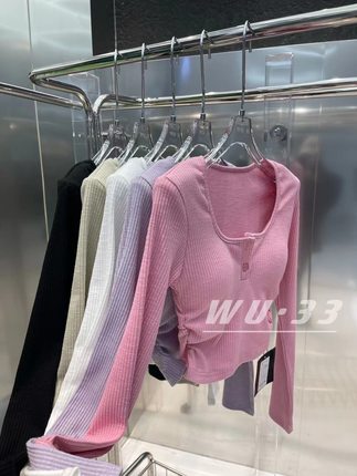 wu.33打底衫2024春季新款韩版修身显瘦螺纹内搭设计感方领短上衣